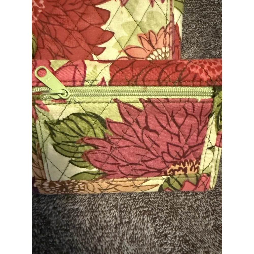 Vera Bradley Knot Just a Clutch Hello Dahlia Purse Handbag Shoulder Bag W/wallet